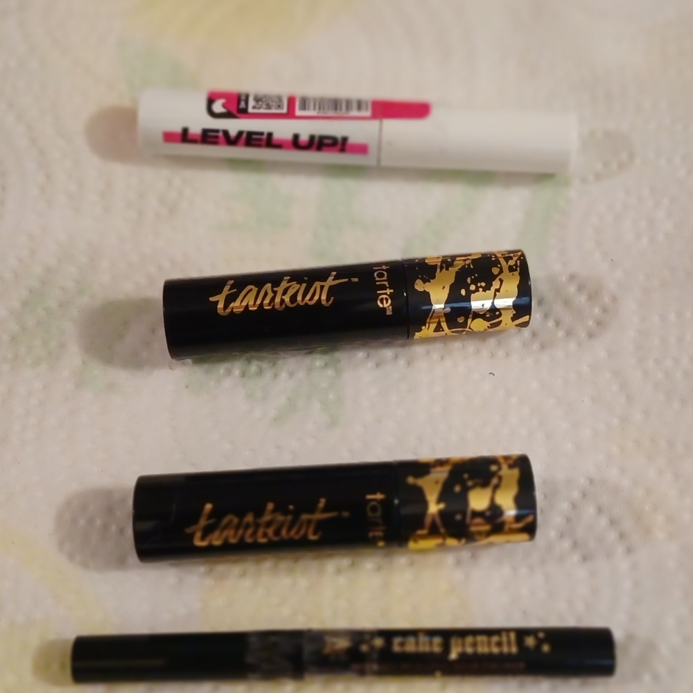 3 Mascara 1 Cake Pencil New